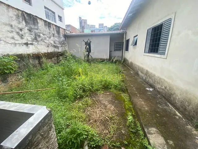 Casa com 180m² 3 quartos e 1 banheiro, à venda, no bairro Santa Rita em Aparecida