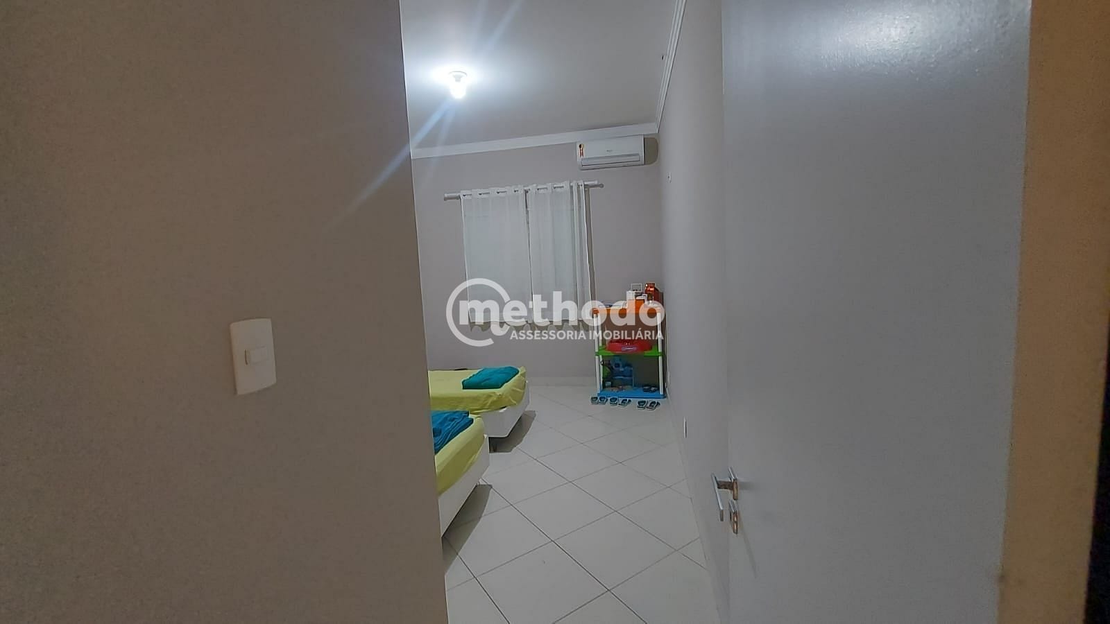 Casa, 3 quartos, 221 m² - Foto 14
