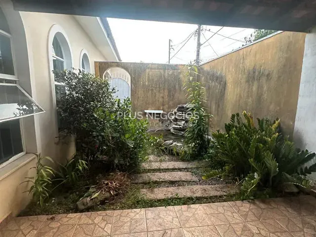 Casa 3 quartos e 4 banheiros, à venda, no bairro Jardim Santa Rosália em Sorocaba