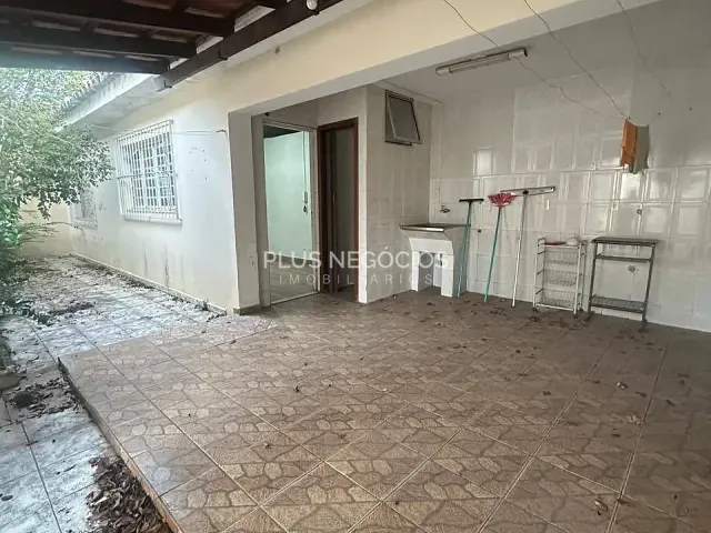 Casa 3 quartos e 4 banheiros, à venda, no bairro Jardim Santa Rosália em Sorocaba