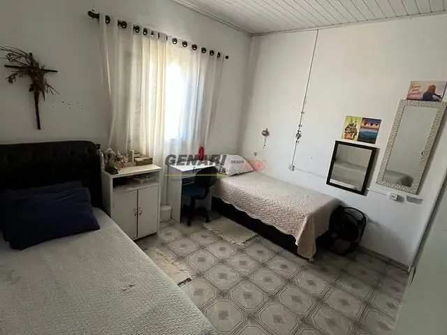 Casa com 300m² 3 quartos e 1 banheiro, à venda, no bairro Centro em Indaiatuba