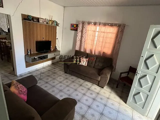 Casa com 300m² 3 quartos e 1 banheiro, à venda, no bairro Centro em Indaiatuba