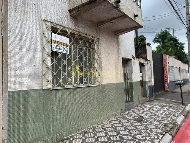 Casa com 267m² 2 quartos e 1 banheiro, à venda ou para alugar, no bairro Santana em Pindamonhangaba