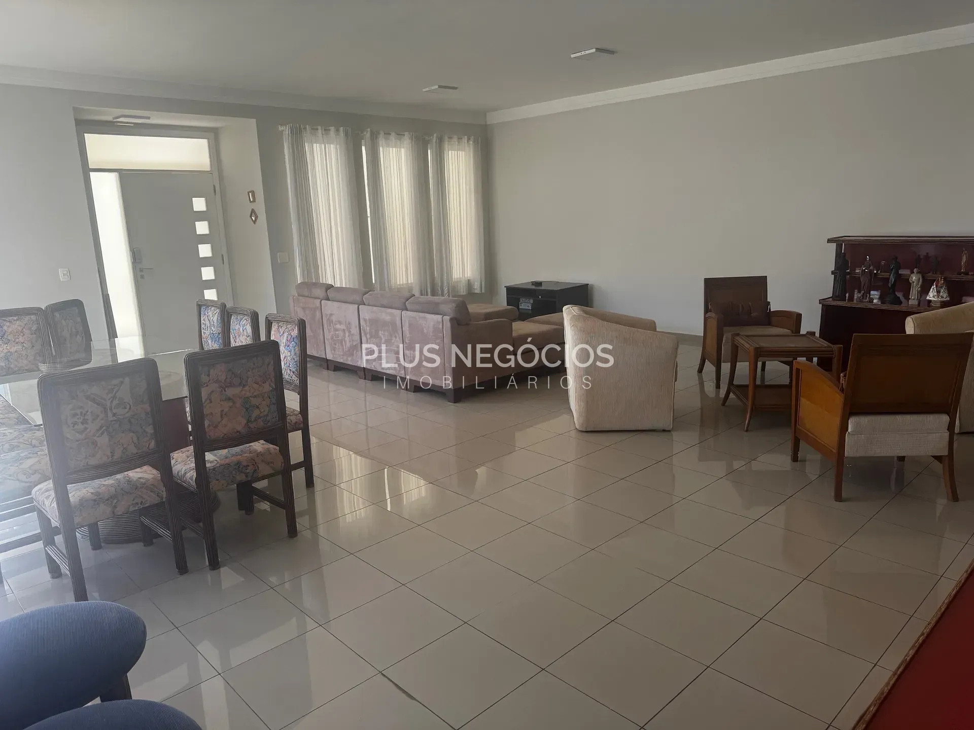 Casa, 3 quartos, 328 m² - Foto 3