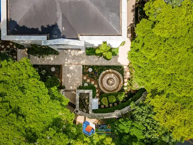Casa com 826m² 5 quartos e 8 banheiros, à venda, no bairro Alto de Pinheiros em São Paulo