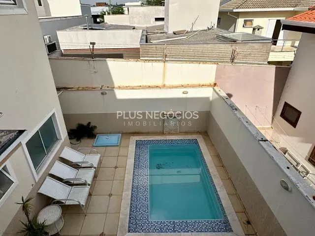 Casa com 250m² 3 quartos e 5 banheiros, à venda, no bairro Granja Olga II em Sorocaba