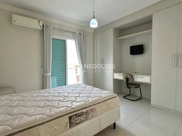 Casa com 250m² 3 quartos e 5 banheiros, à venda, no bairro Granja Olga II em Sorocaba