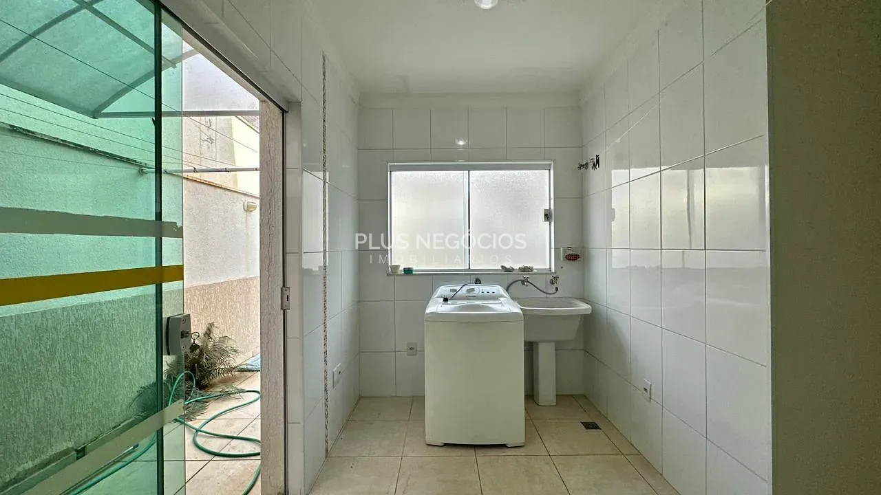 Casa, 3 quartos, 268 m² - Foto 17