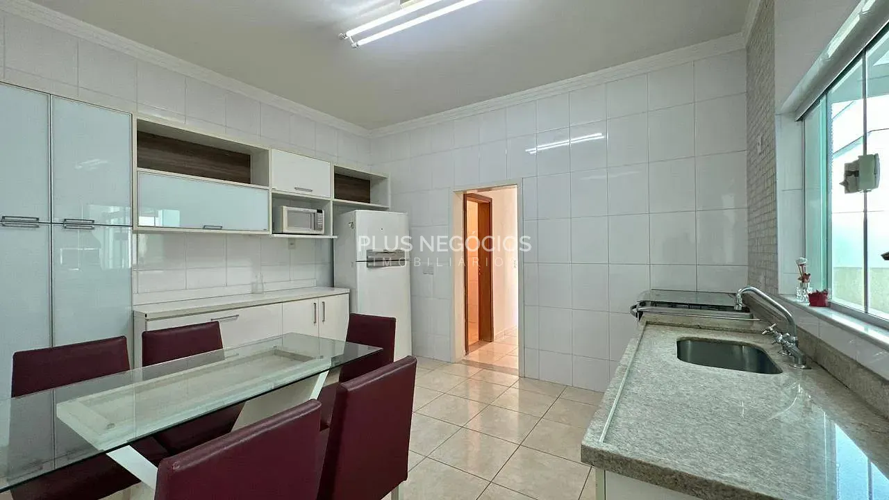 Casa, 3 quartos, 268 m² - Foto 20