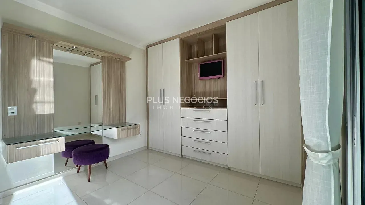 Casa, 3 quartos, 268 m² - Foto 23