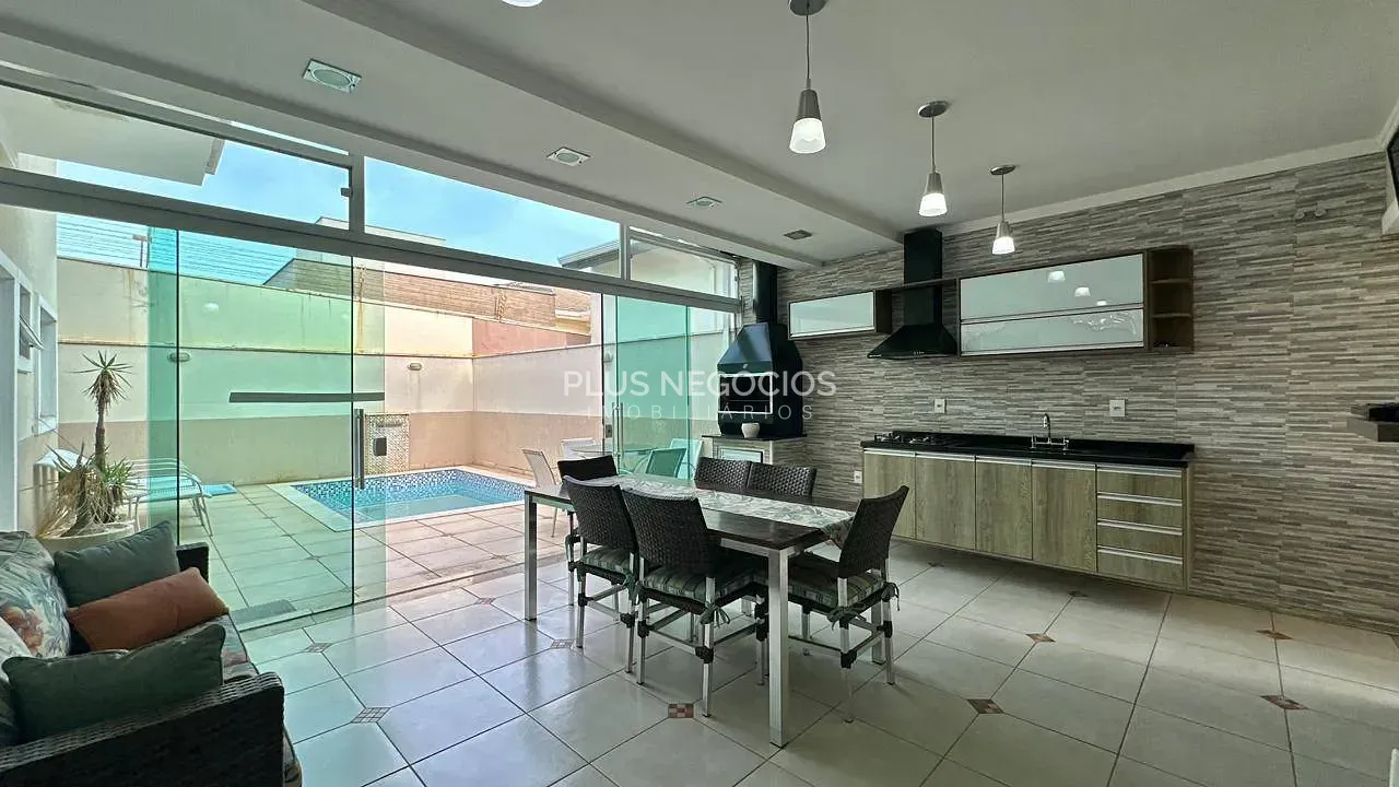 Casa, 3 quartos, 268 m² - Foto 25