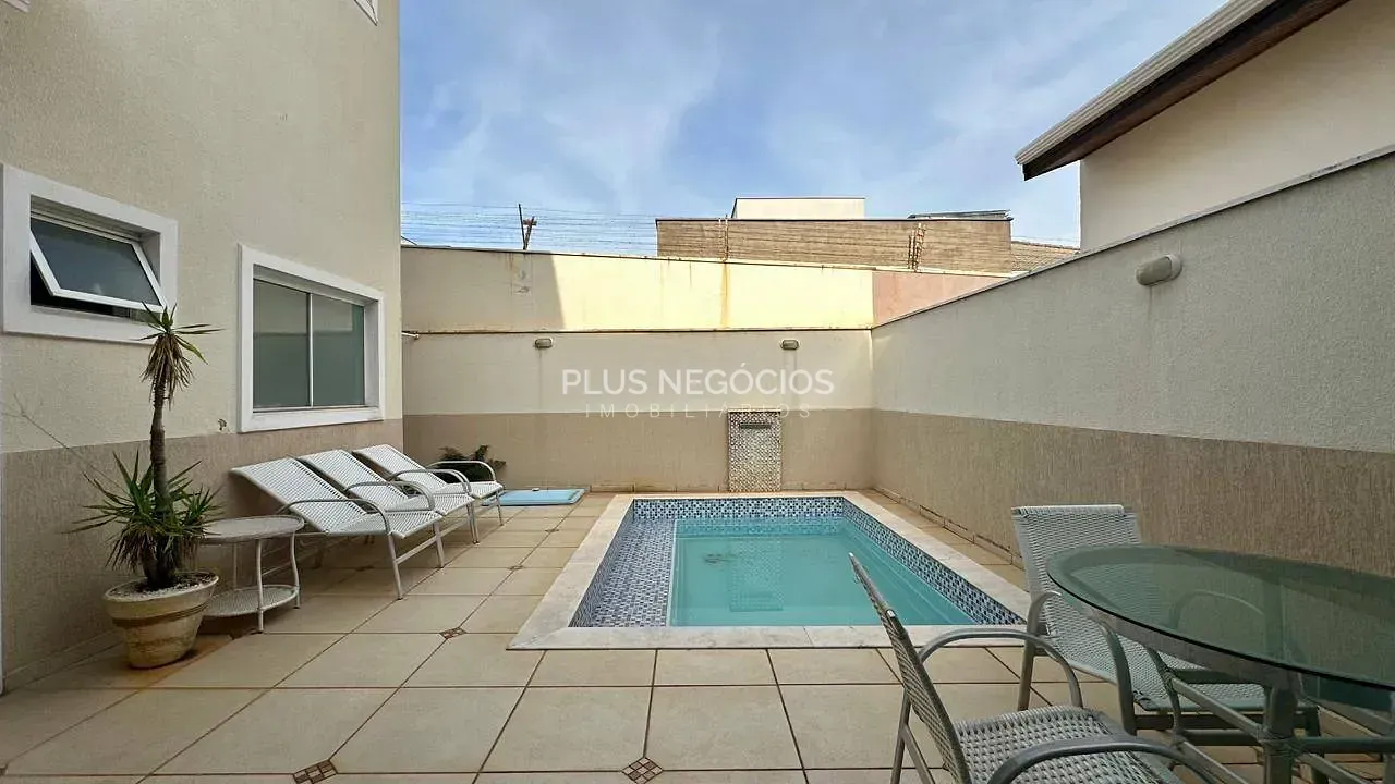 Casa, 3 quartos, 268 m² - Foto 34