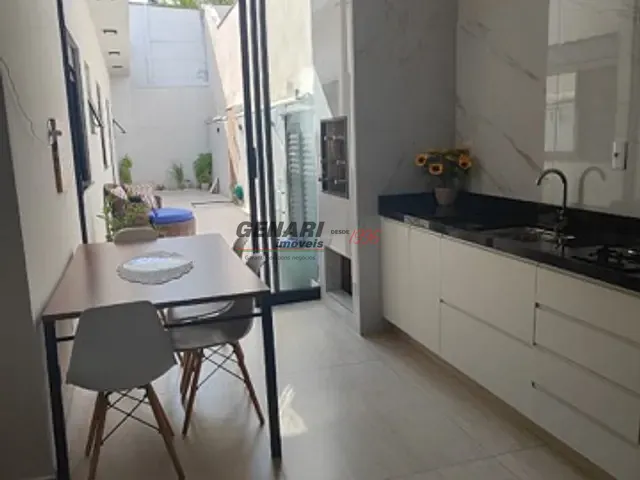 Casa com 240m² 3 quartos e 2 banheiros, à venda, no bairro Jardim Bréscia em Indaiatuba