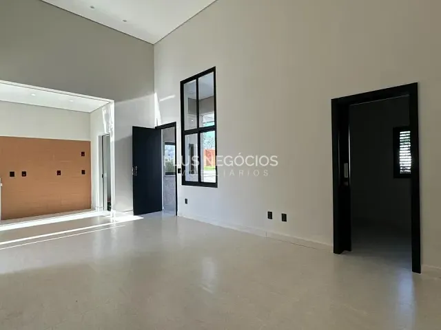 Casa com 180m² 3 quartos e 3 banheiros, à venda, no bairro Cajuru do Sul em Sorocaba