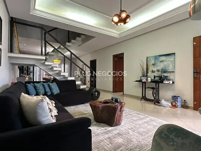 Casa com 250m² 3 quartos e 4 banheiros, à venda, no bairro Parque Residencial Villa dos Inglezes em Sorocaba