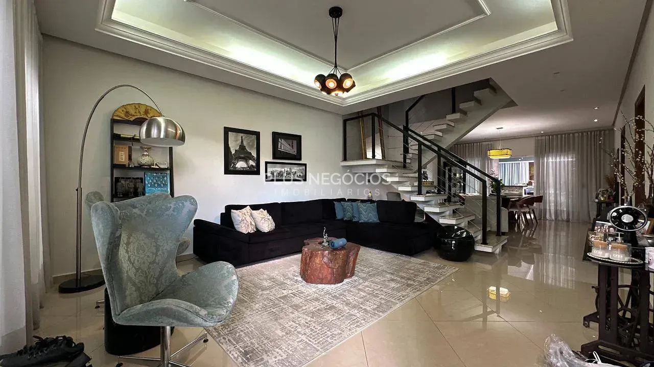 Casa, 3 quartos, 310 m² - Foto 4