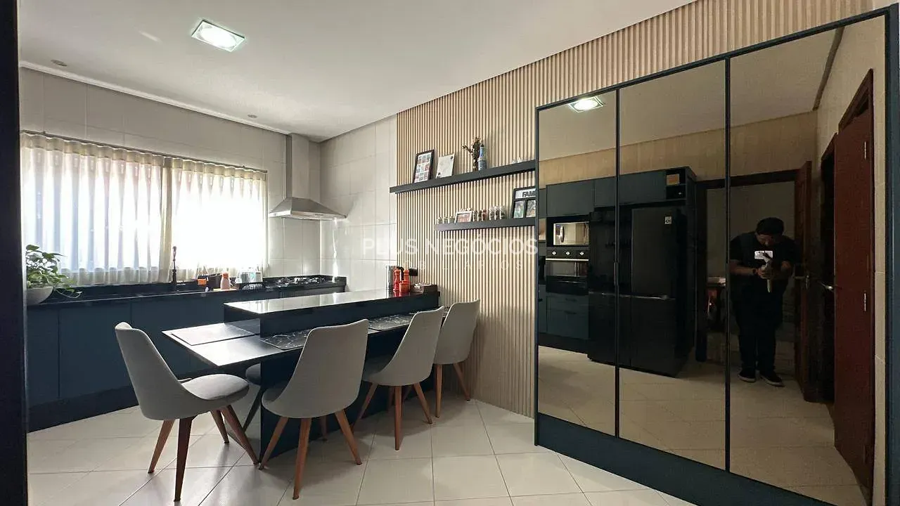 Casa, 3 quartos, 310 m² - Foto 18