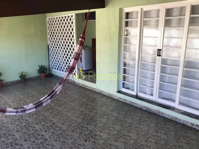 Casa com 225m² 3 quartos e 3 banheiros, à venda, no bairro Jardim América em Taubaté