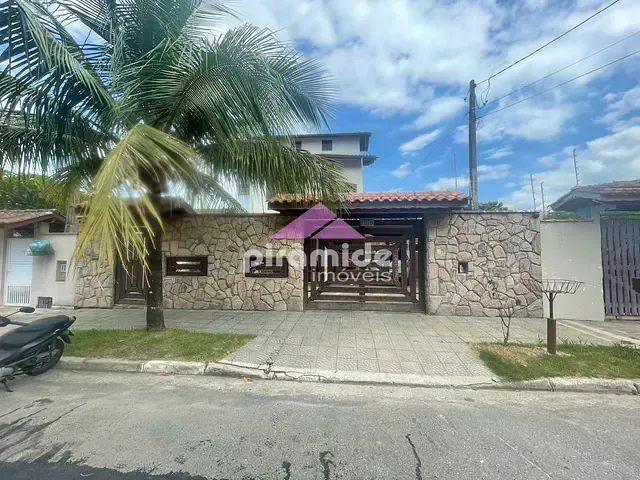 Casa com 360m² 5 quartos e 2 banheiros, à venda, no bairro Cidade Jardim em Caraguatatuba