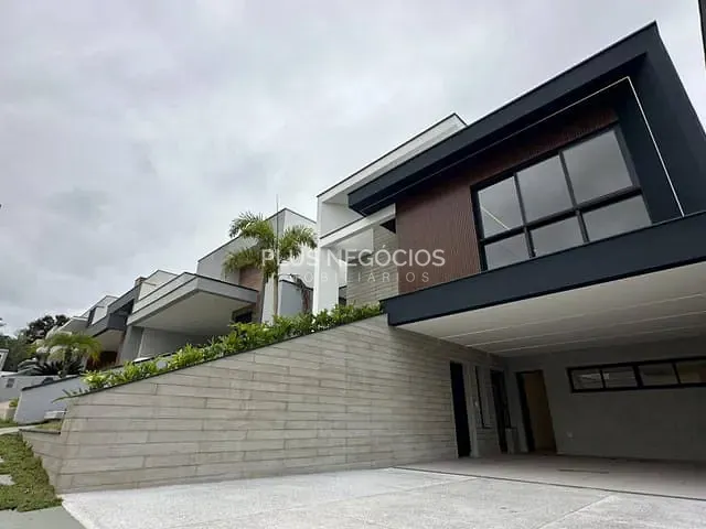 Casa com 286m² 4 quartos e 5 banheiros, à venda, no bairro Morros em Sorocaba