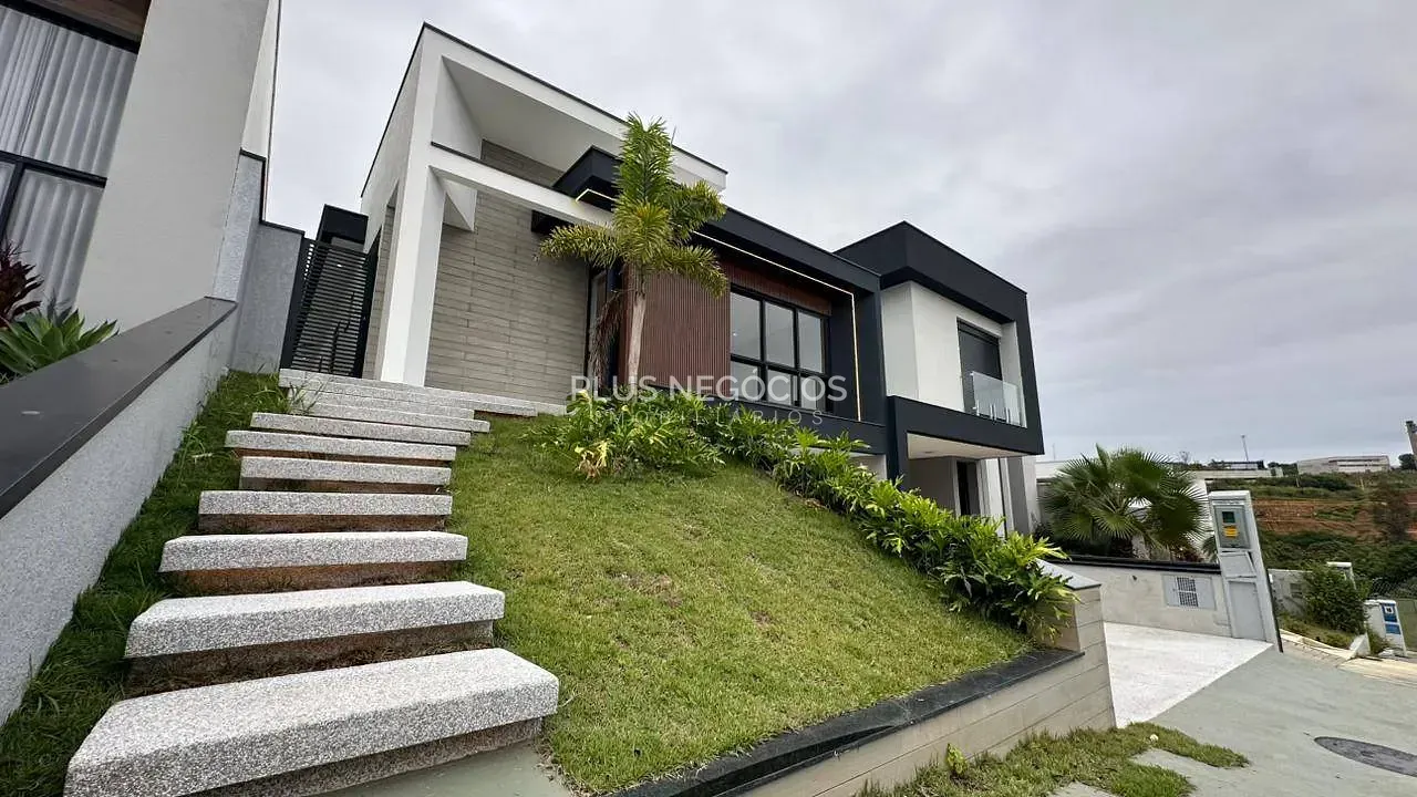 Casa, 4 quartos, 212 m² - Foto 1
