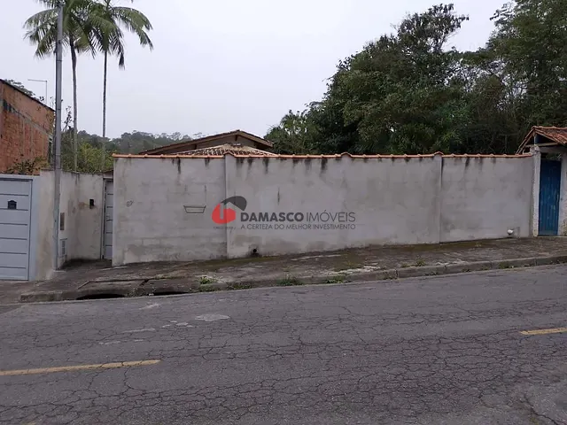 Casa 2 quartos e 2 banheiros, à venda, no bairro Dos Finco em São Bernardo do Campo