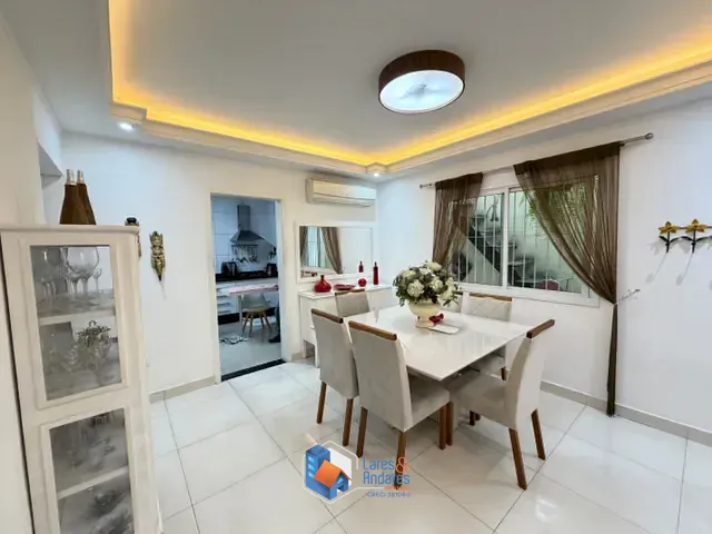 Casa com 132m² 3 quartos e 4 banheiros, à venda, no bairro Vila Alexandria em São Paulo