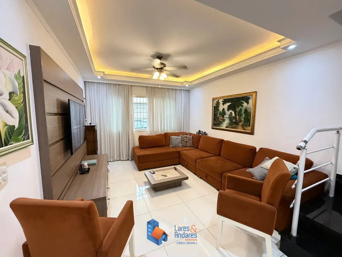 Casa, 3 quartos, 146 m² - Foto 1