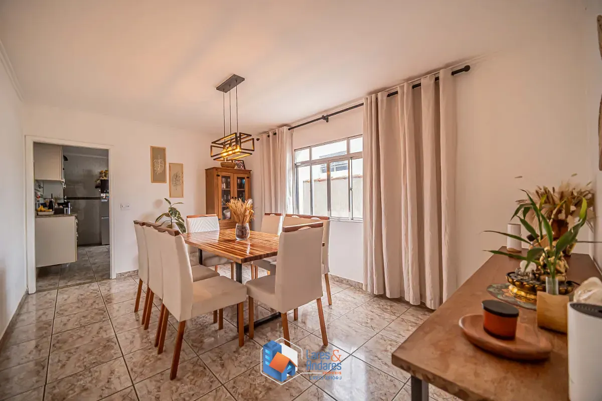Casa, 3 quartos, 172 m² - Foto 1