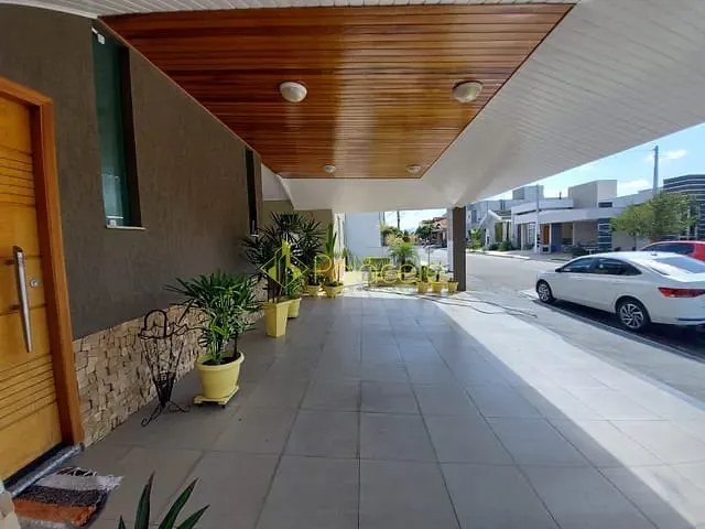 Casa com 500m² 4 quartos e 5 banheiros, à venda, no bairro Piracangaguá em Taubaté