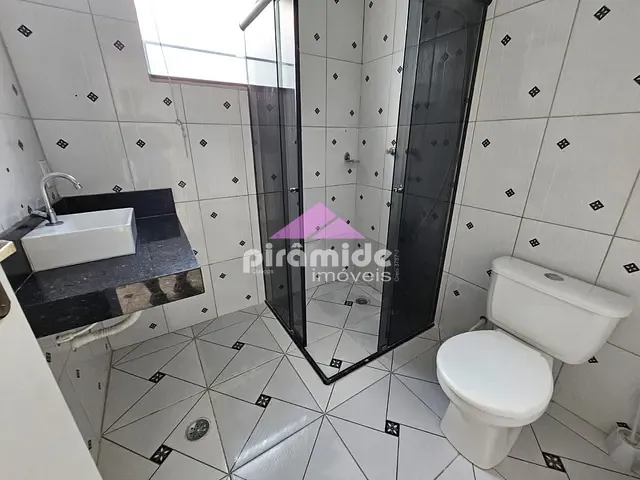 Casa com 360m² 4 quartos e 3 banheiros, à venda, no bairro Martim de Sá em Caraguatatuba