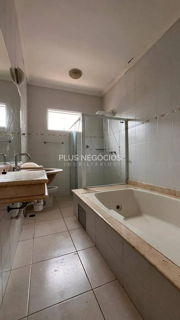 Casa, 4 quartos, 245 m² - Foto 11