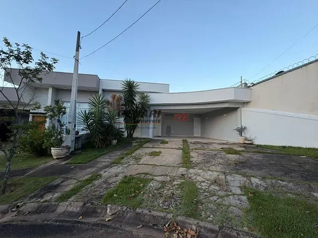 Casa com 300m² 3 quartos e 4 banheiros, para alugar, no bairro Altos da Bela Vista em Indaiatuba