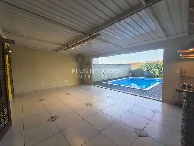 Casa com 250m² 3 quartos e 4 banheiros, à venda, no bairro Jardim Ibiti do Paço em Sorocaba
