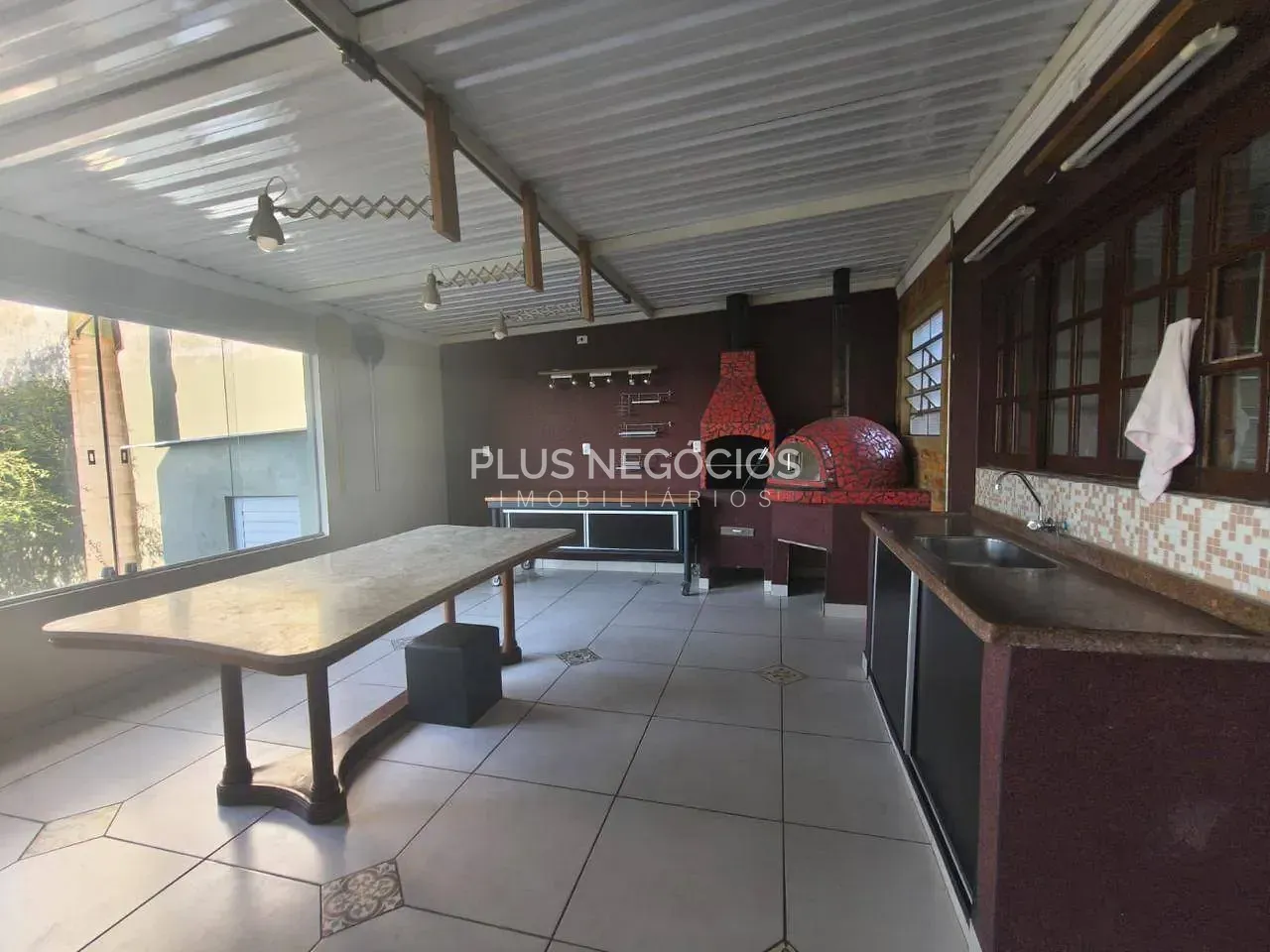 Casa, 3 quartos, 250 m² - Foto 9