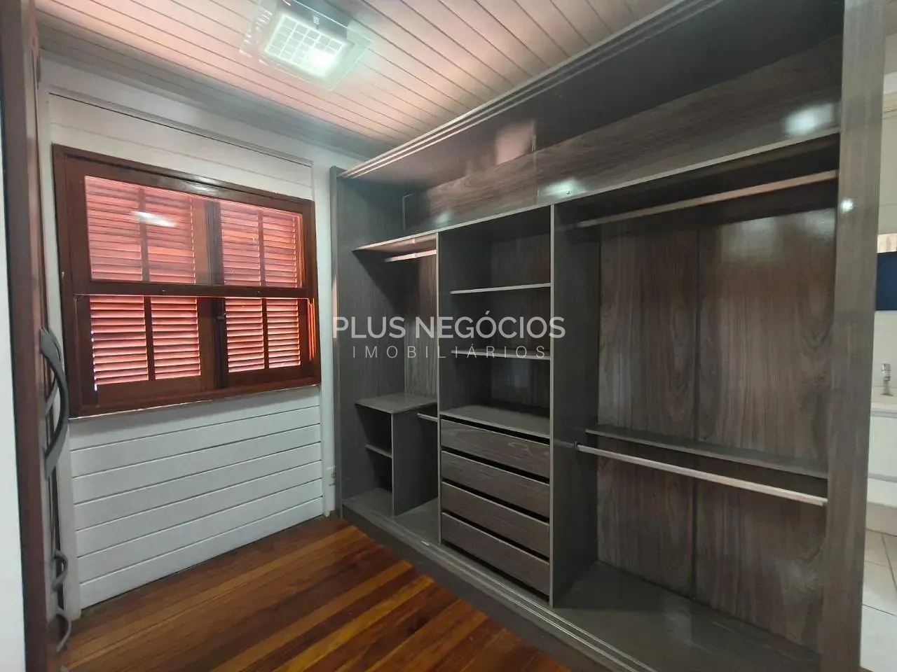 Casa, 3 quartos, 250 m² - Foto 23