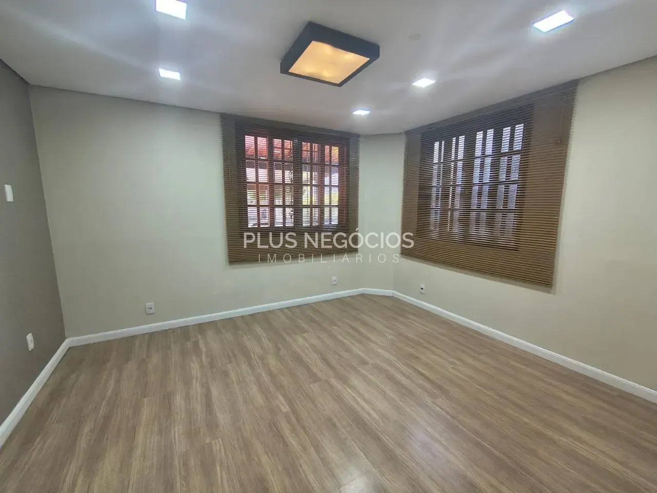 Casa, 3 quartos, 250 m² - Foto 33