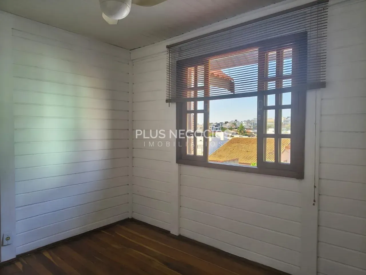 Casa, 3 quartos, 250 m² - Foto 35