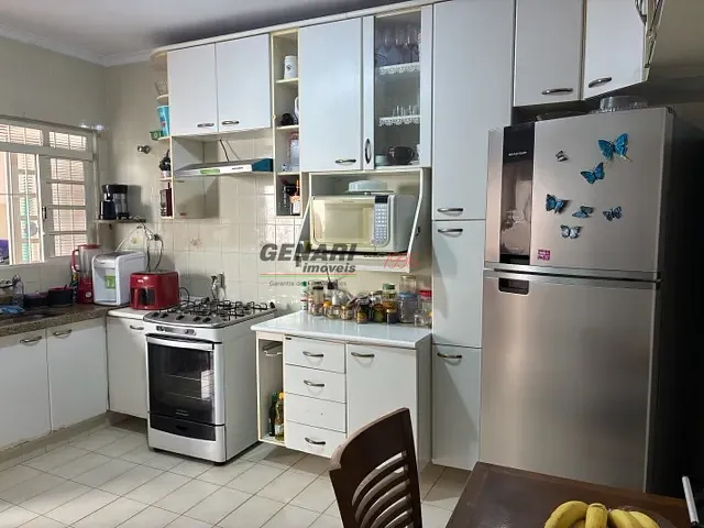 Casa com 250m² 3 quartos e 4 banheiros, à venda, no bairro Vila Maria Helena em Indaiatuba