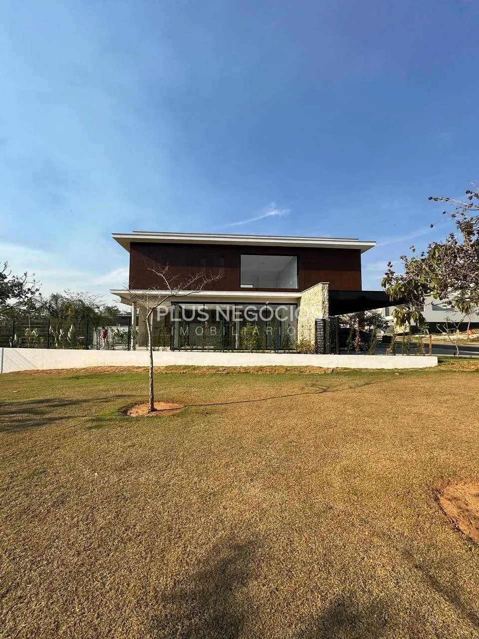 Casa, 5 quartos, 394 m² - Foto 1