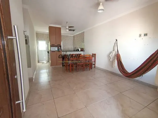 Casa 3 quartos e 2 banheiros, para alugar, no bairro Jardim Turim em Indaiatuba