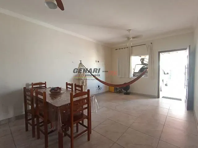 Casa 3 quartos e 2 banheiros, para alugar, no bairro Jardim Turim em Indaiatuba