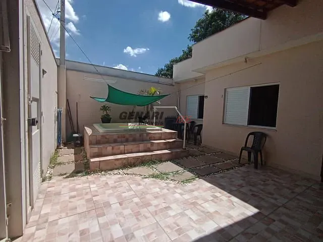 Casa 3 quartos e 2 banheiros, para alugar, no bairro Jardim Turim em Indaiatuba