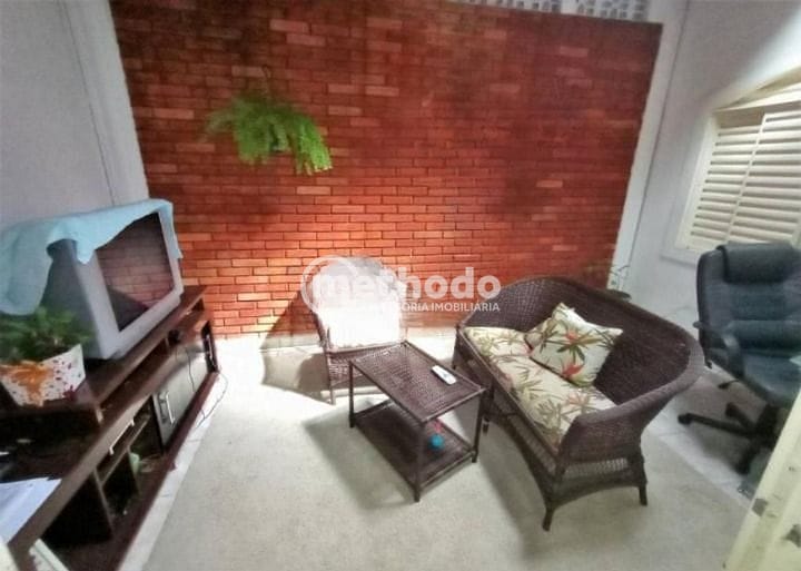 Casa, 3 quartos, 210 m² - Foto 2