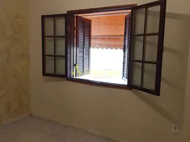 Casa 4 quartos e 4 banheiros, à venda, no bairro Caçapava Velha em Caçapava