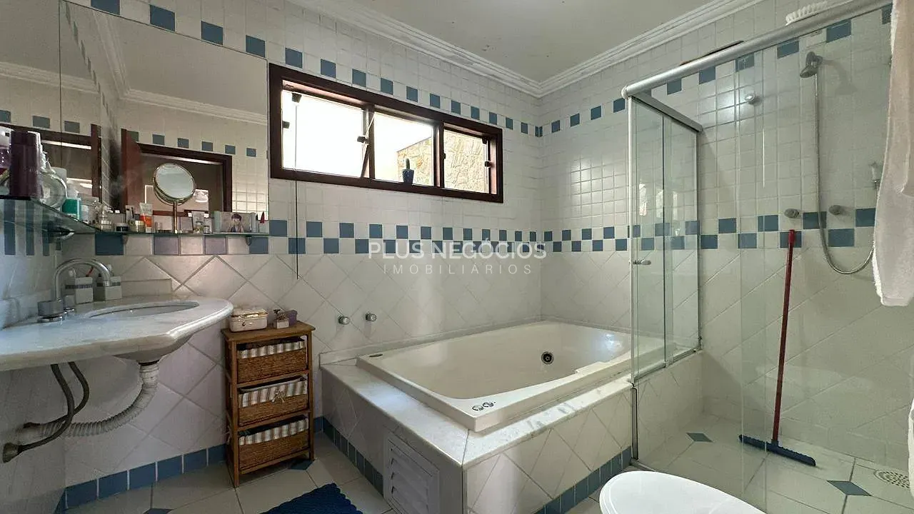Casa, 4 quartos, 359 m² - Foto 50