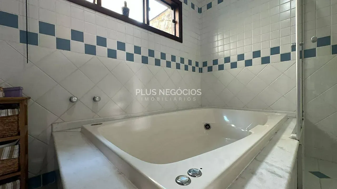 Casa, 4 quartos, 359 m² - Foto 51