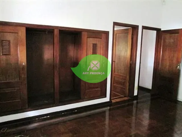 Casa com 540m², à venda ou para alugar, no bairro Centro em Sorocaba