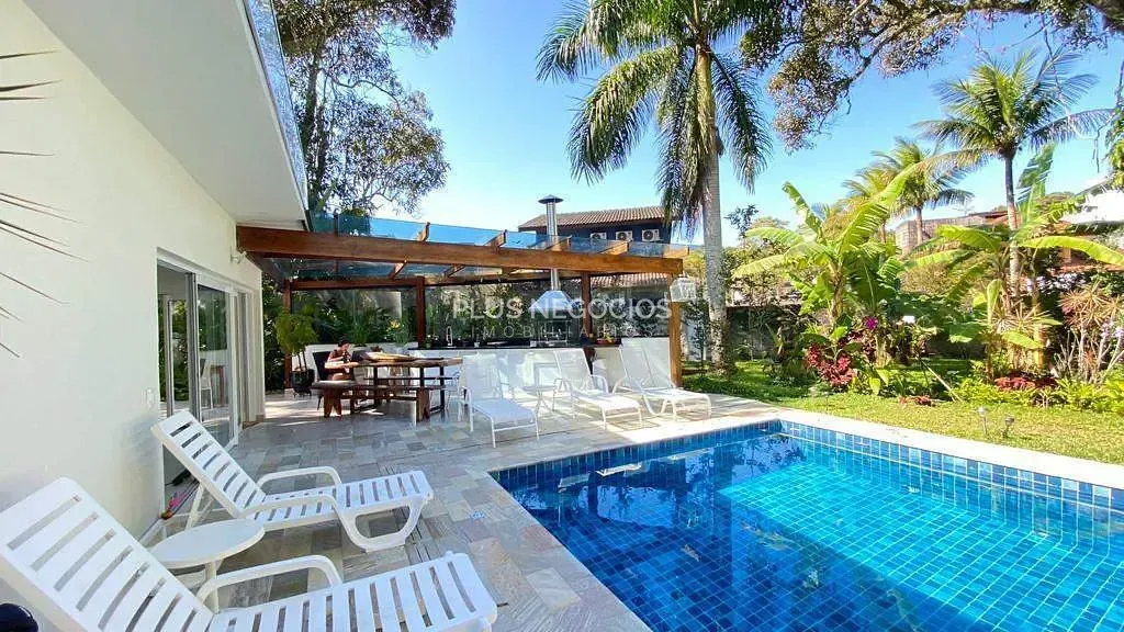 Casa, 6 quartos, 394 m² - Foto 1
