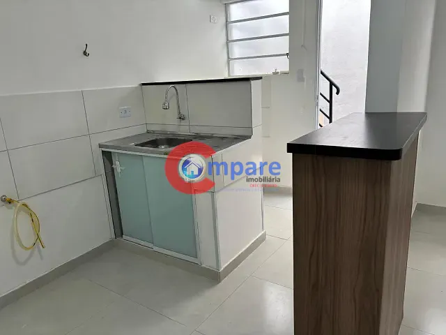Casa 1 quarto e 1 banheiro, para alugar, no bairro Jardim Paraíso em Guarulhos